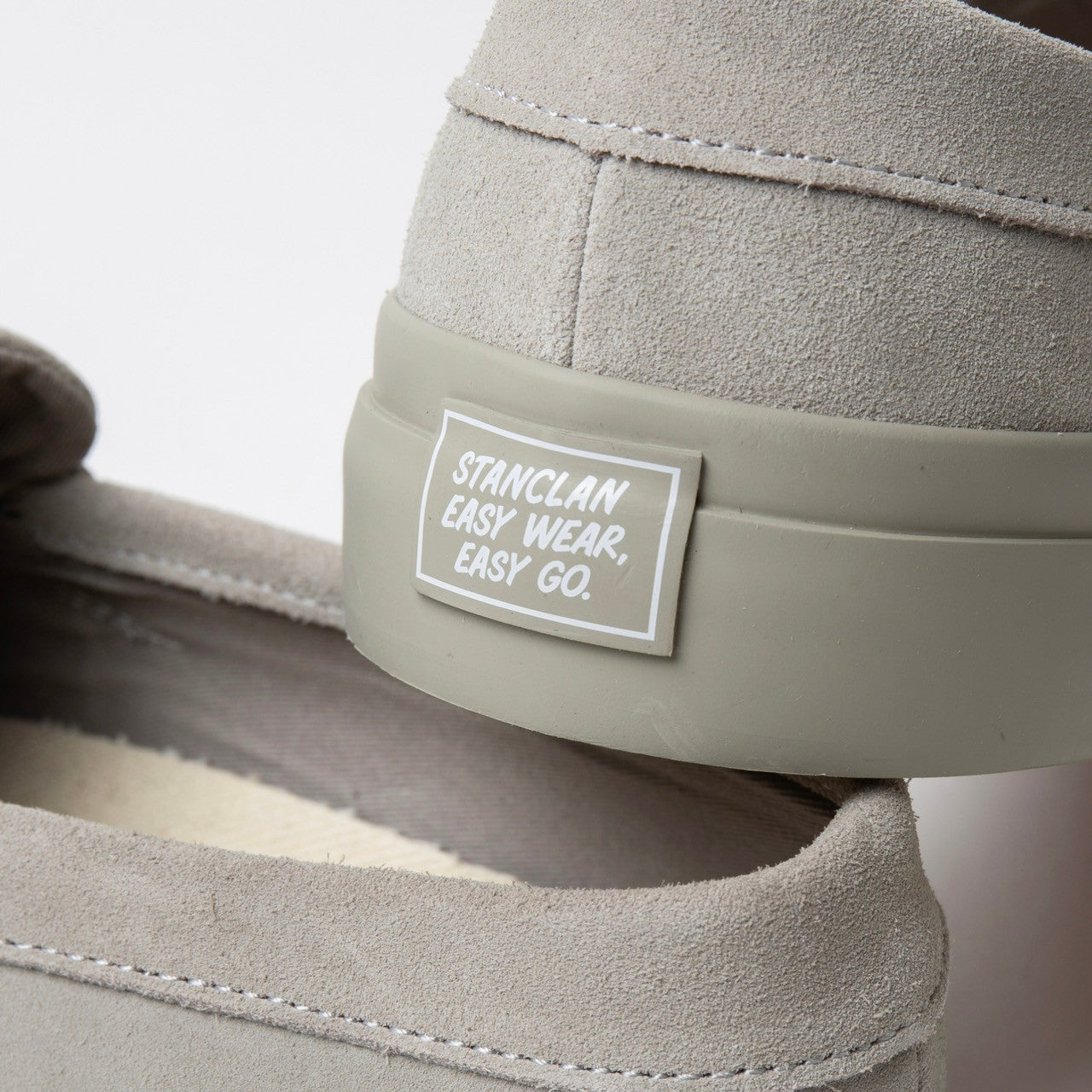 PENNY Suede Taupe Gray Mono