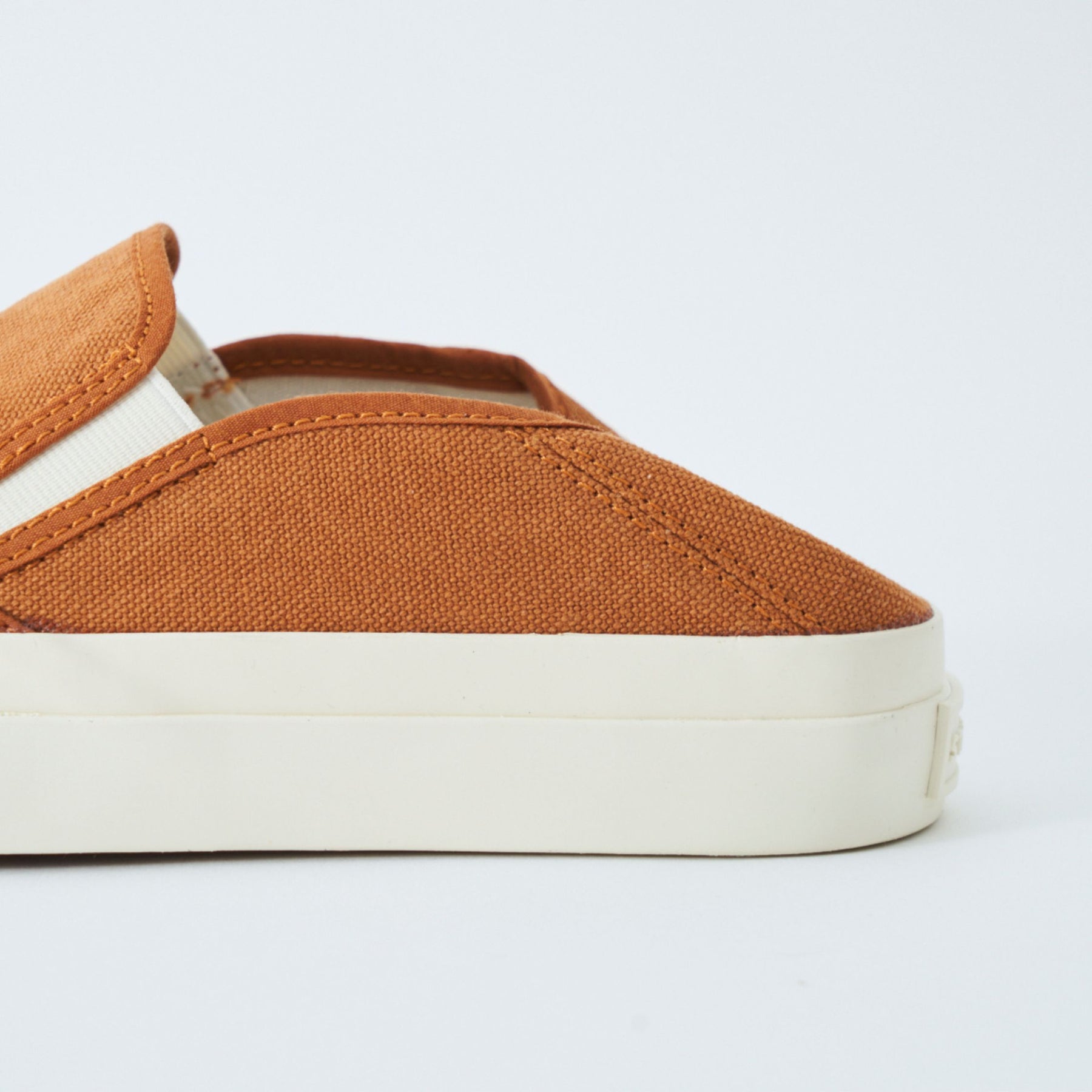 ZUPPA Canvas Camel