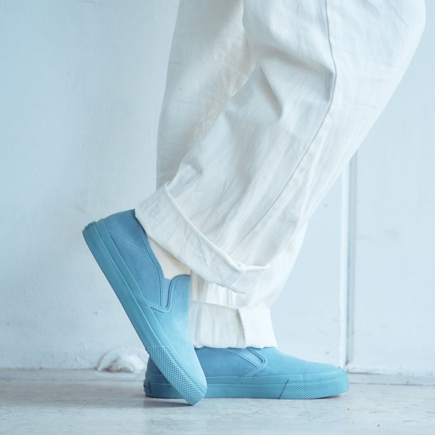 ZUPPA Suede Teal Blue Mono