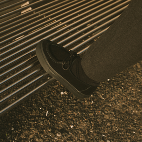 TYROL Suede Black Mono